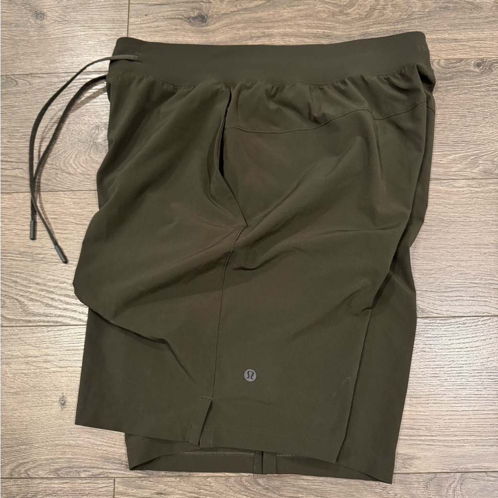 Lululemon Men’s T.H.E Short 9”